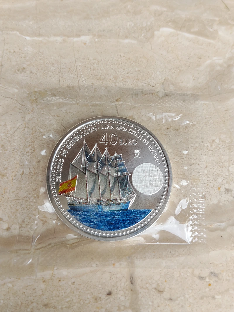 40€ Leonor y barco Elcano